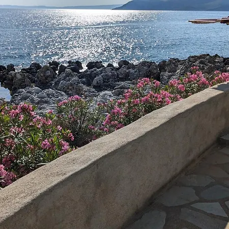 Seafront Villa, Fay Holiday home